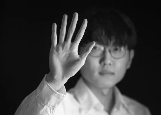 亚洲成人日韩